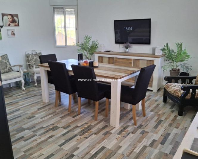 Image No.4-4 Bed Villa for sale