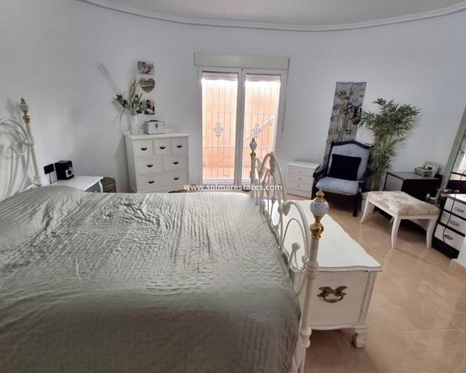 Image No.5-4 Bed Villa for sale