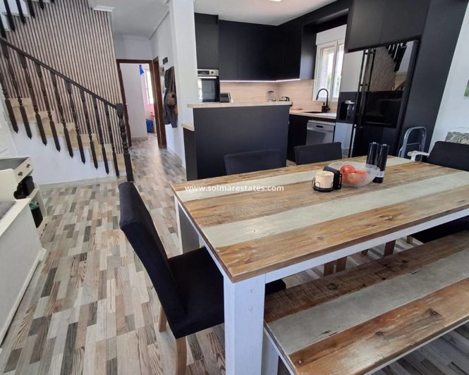 Image No.8-4 Bed Villa for sale