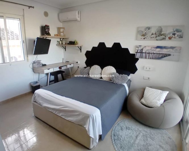 Image No.9-4 Bed Villa for sale