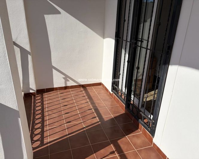 Image No.18-2 Bed Townhouse for sale