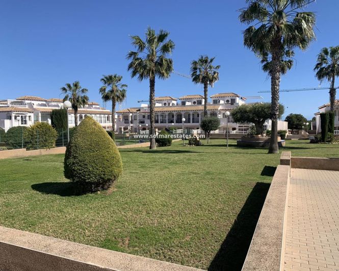 Image No.25-2 Bed Townhouse for sale