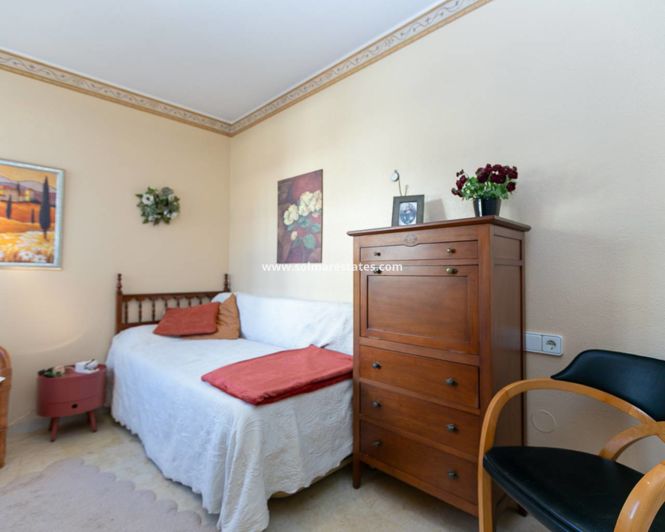 Image No.23-2 Bed Apartment for sale