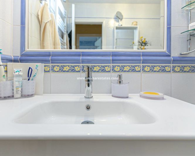Image No.31-2 Bed Apartment for sale