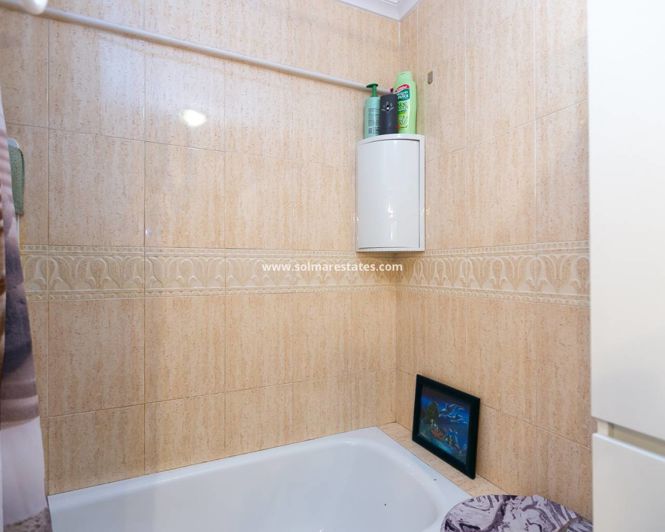 Image No.25-3 Bed Apartment for sale