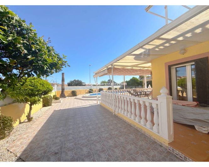 Image No.17-3 Bed Villa for sale