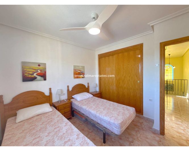 Image No.40-3 Bed Villa for sale