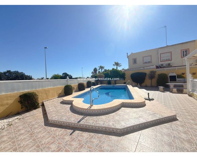 Image No.45-3 Bed Villa for sale