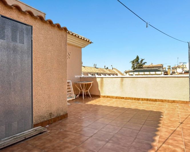 Image No.5-2 Bed Townhouse for sale