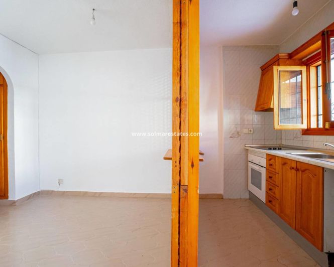 Image No.11-1 Bed Apartment for sale