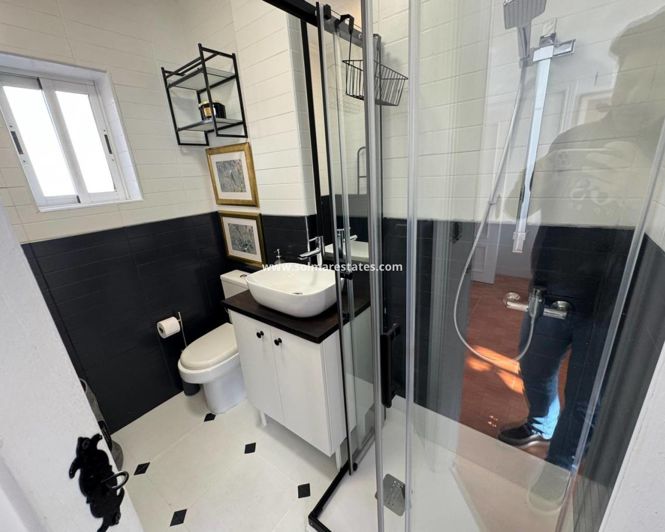 Image No.8-2 Bed Apartment for sale