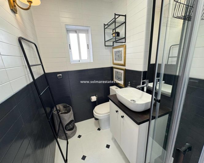 Image No.9-2 Bed Apartment for sale