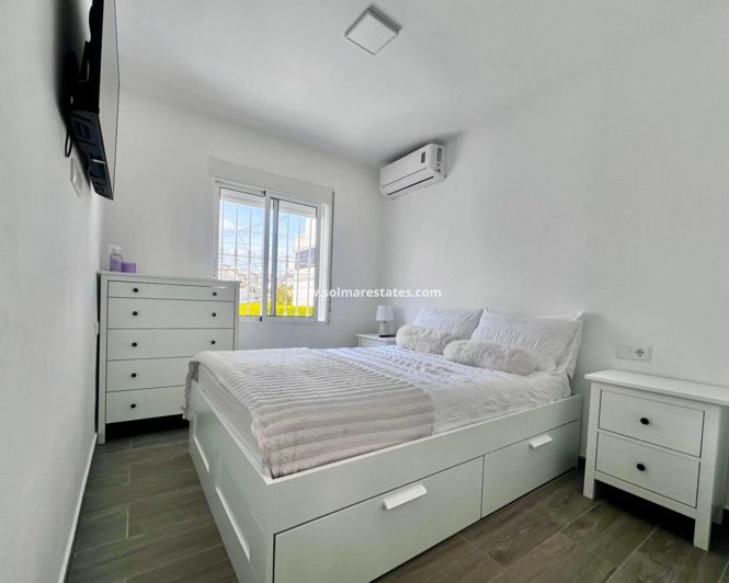 Image No.19-5 Bed Villa for sale