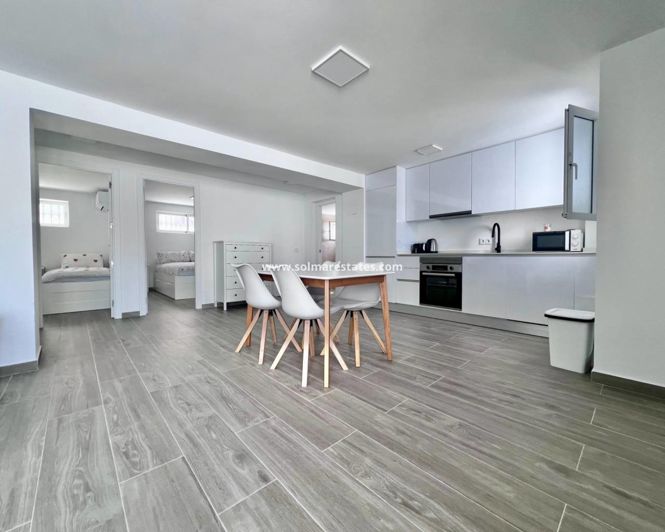 Image No.28-5 Bed Villa for sale