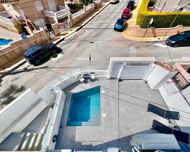 Image No.43-5 Bed Villa for sale