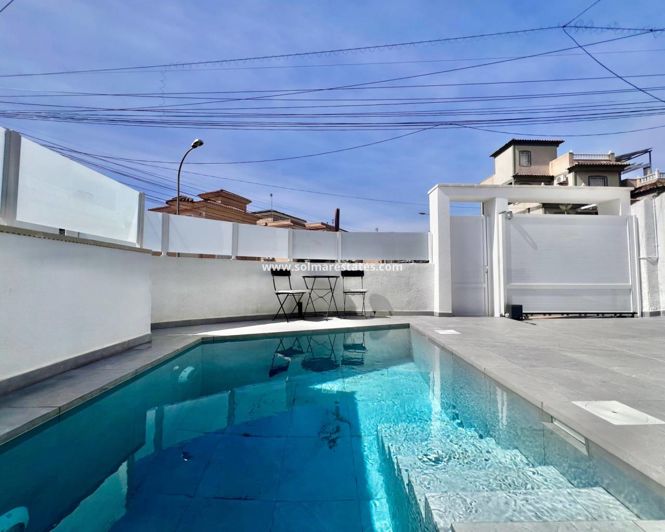 Image No.48-5 Bed Villa for sale