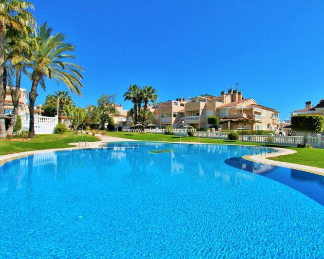 Image No.2-Appartement de 2 chambres à vendre à Playa Flamenca