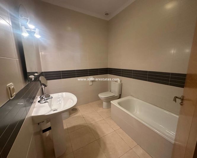 Image No.19-Appartement de 4 chambres à vendre à Jacarilla