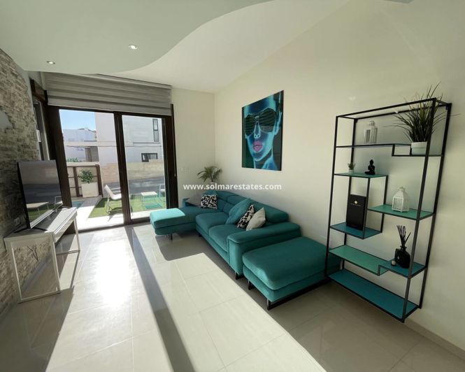 Image No.14-2 Bed House for sale