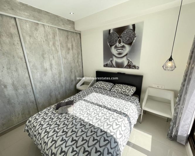 Image No.22-2 Bed House for sale