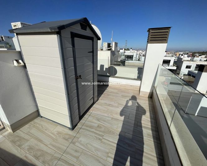 Image No.30-2 Bed House for sale