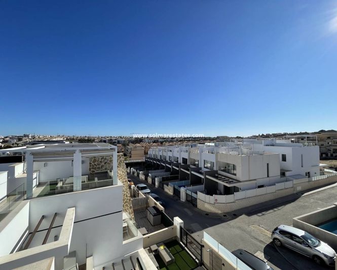 Image No.31-2 Bed House for sale