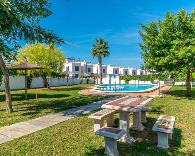 Image No.34-2 Bed House for sale