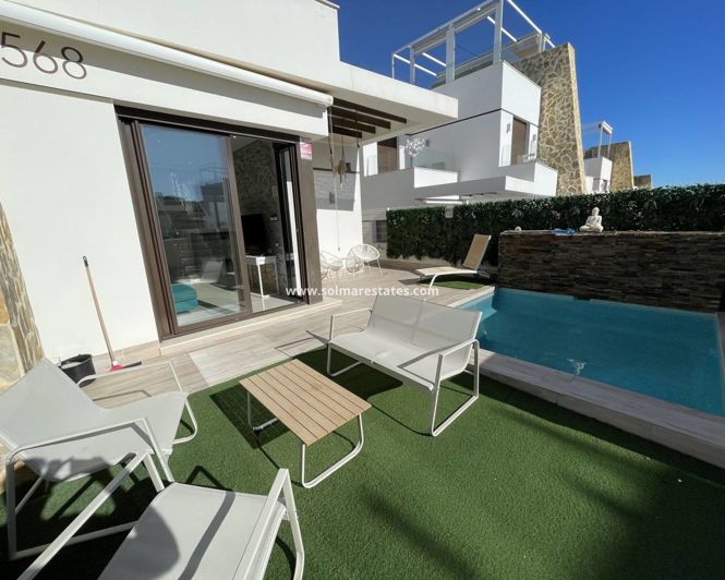 Image No.4-2 Bed House for sale