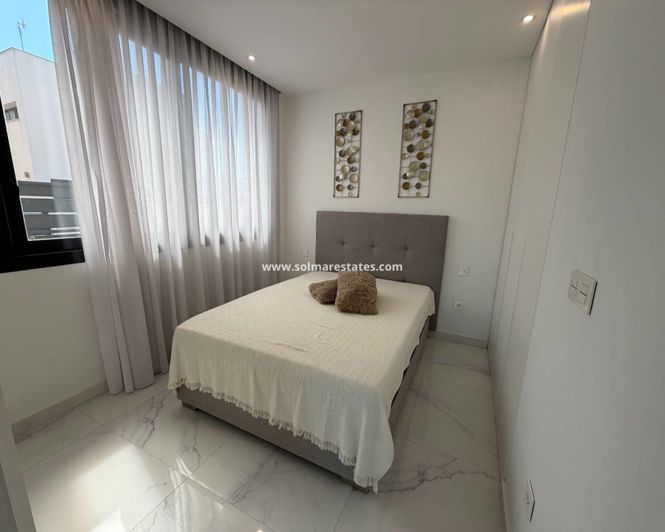 Image No.13-3 Bed Villa for sale