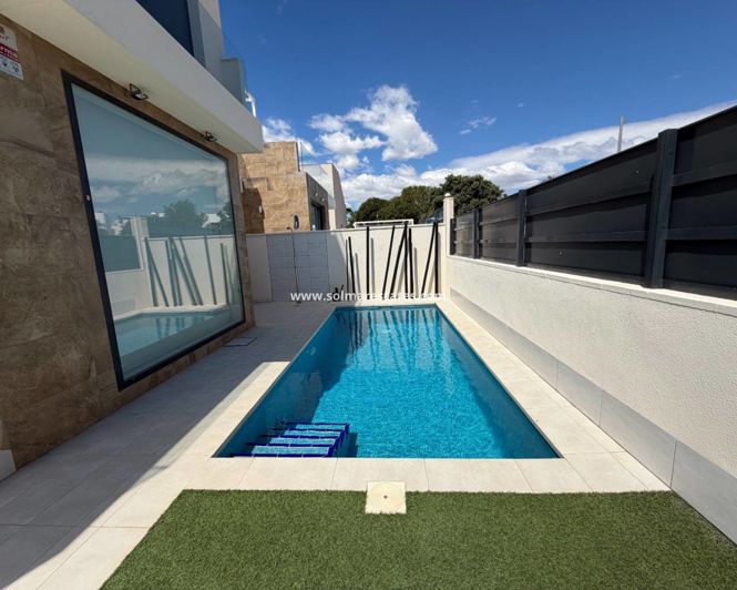 Image No.2-3 Bed Villa for sale