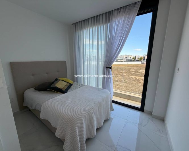 Image No.22-3 Bed Villa for sale