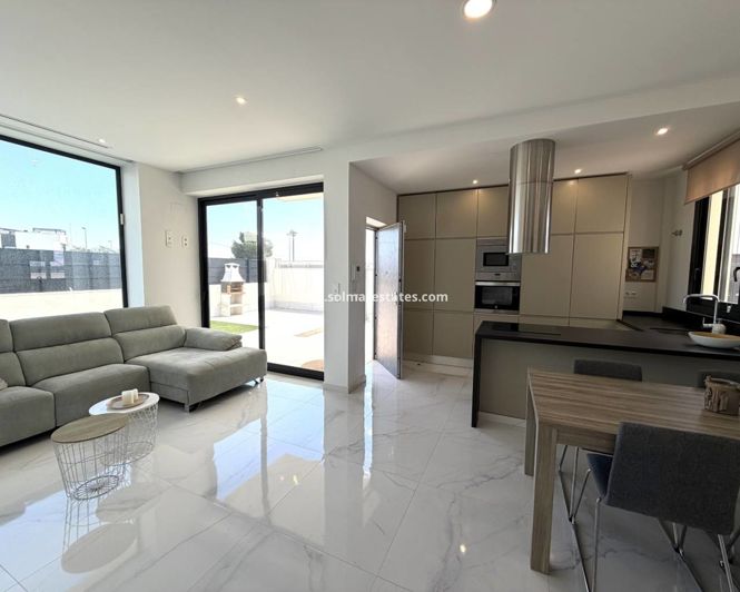 Image No.5-3 Bed Villa for sale