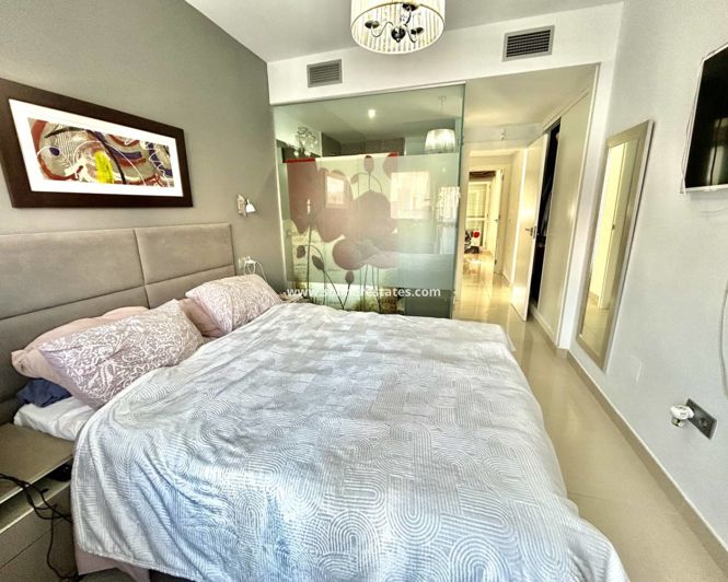 Image No.22-2 Bed Apartment for sale