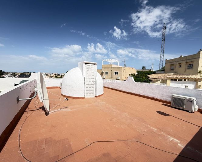 Image No.18-2 Bed Bungalow for sale