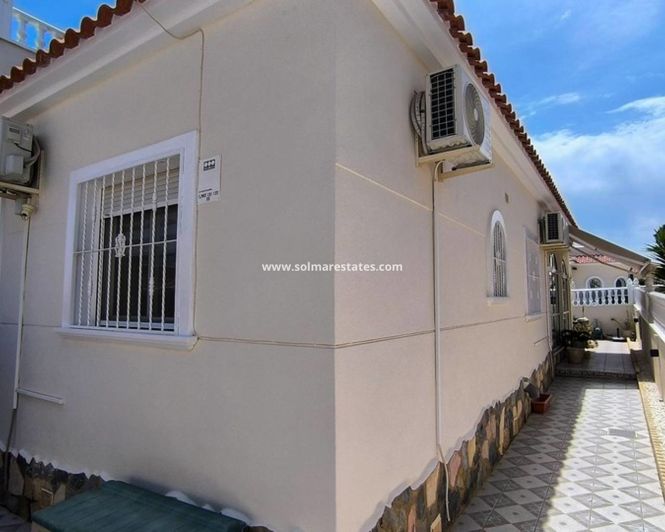 Image No.30-3 Bed Villa for sale