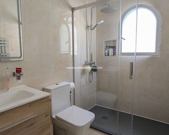 Image No.8-3 Bed Villa for sale