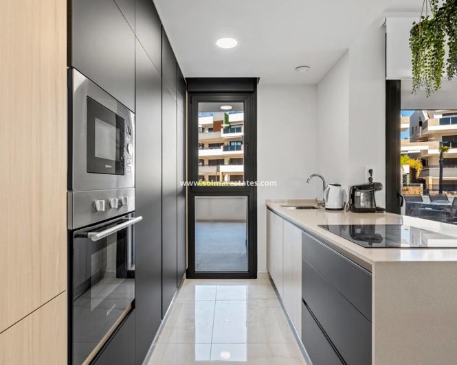 Image No.12-3 Bed Apartment for sale