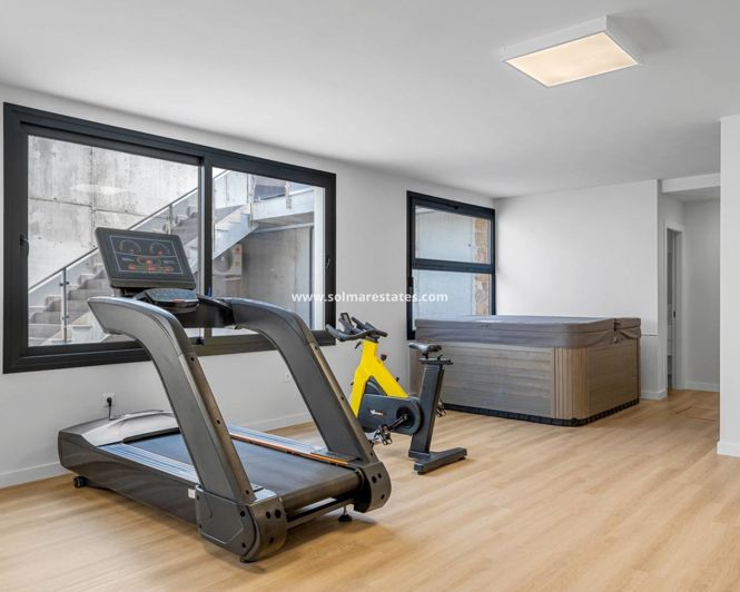 Image No.40-3 Bed Apartment for sale