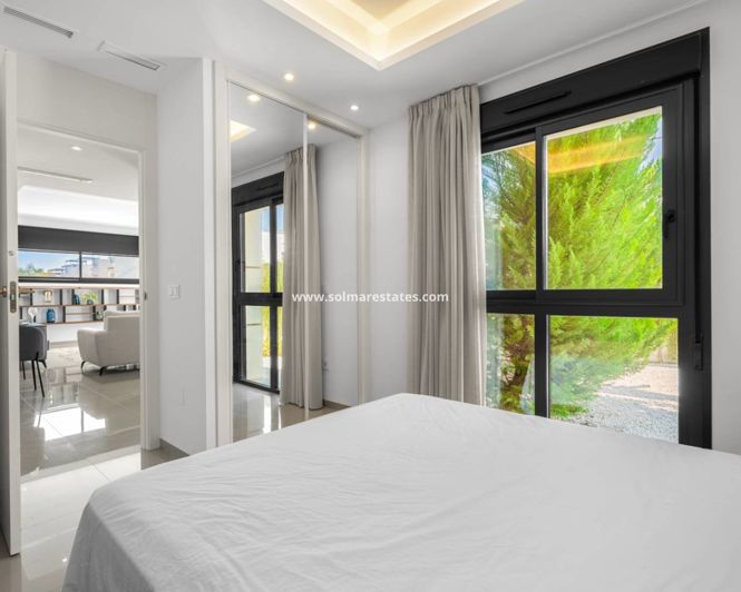 Image No.12-3 Bed Villa for sale