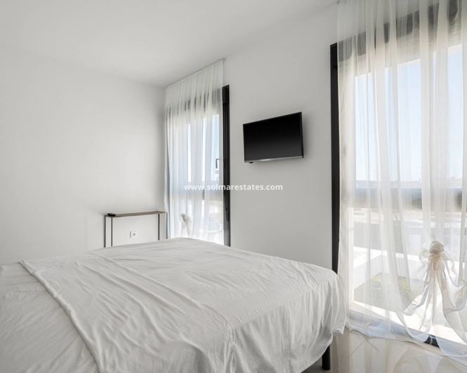 Image No.17-3 Bed Villa for sale