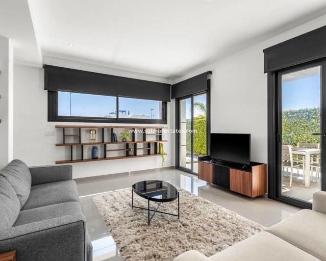 Image No.2-3 Bed Villa for sale