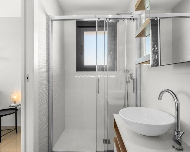 Image No.24-3 Bed Villa for sale