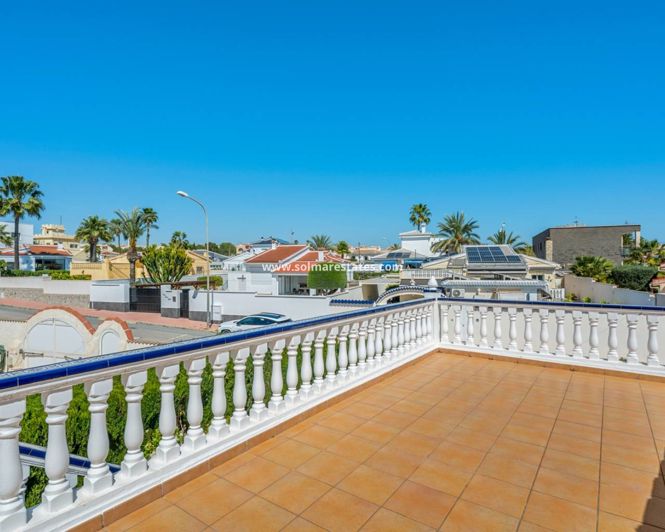 Image No.32-2 Bed Villa for sale