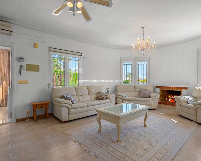 Image No.4-2 Bed Villa for sale