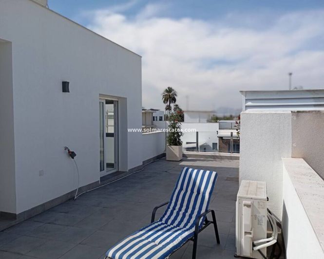 Image No.12-3 Bed Villa for sale