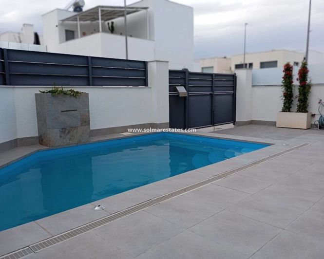 Image No.14-3 Bed Villa for sale