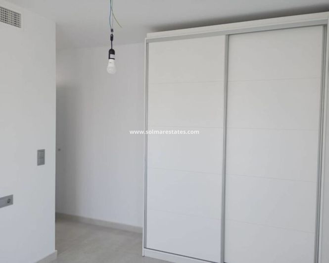 Image No.17-3 Bed Villa for sale