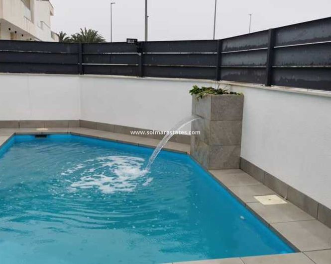 Image No.3-3 Bed Villa for sale