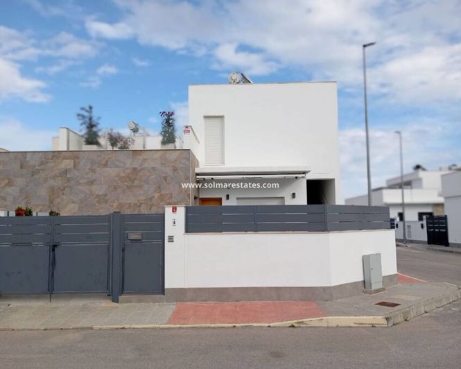 Image No.43-3 Bed Villa for sale