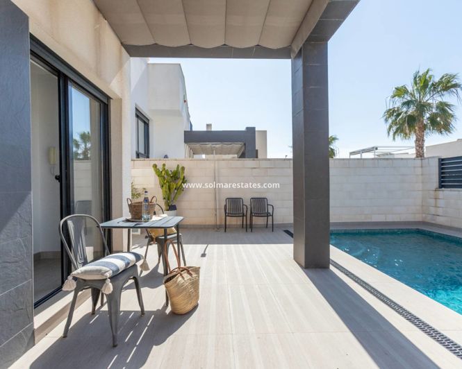 Image No.8-Villa de 3 chambres à vendre à Ciudad Quesada